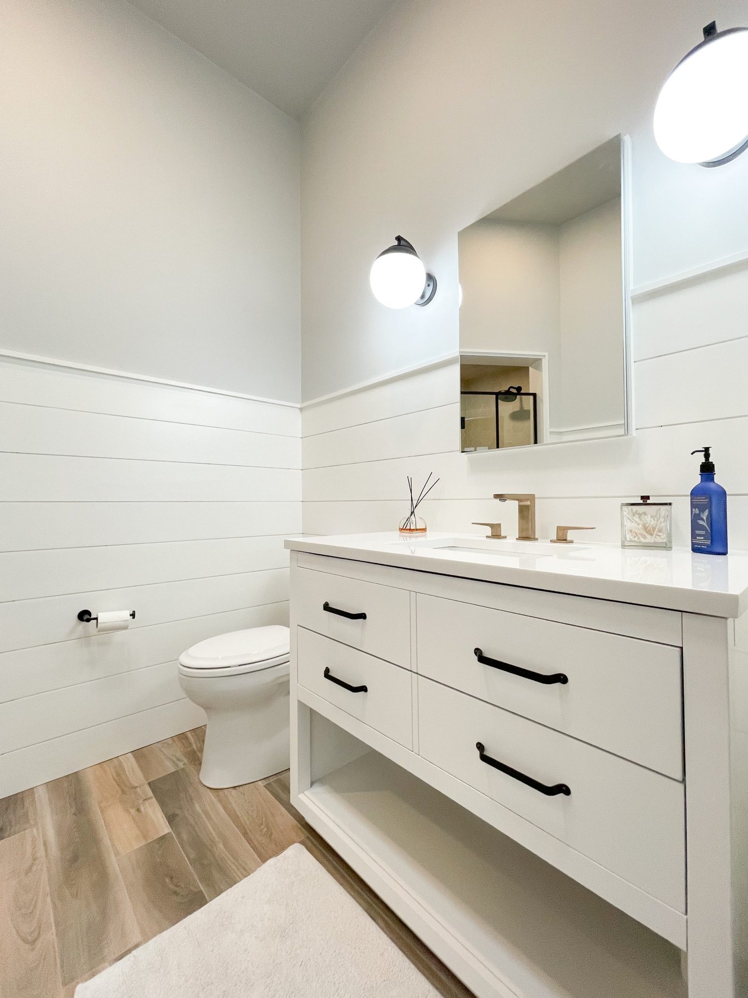Hall-Bath