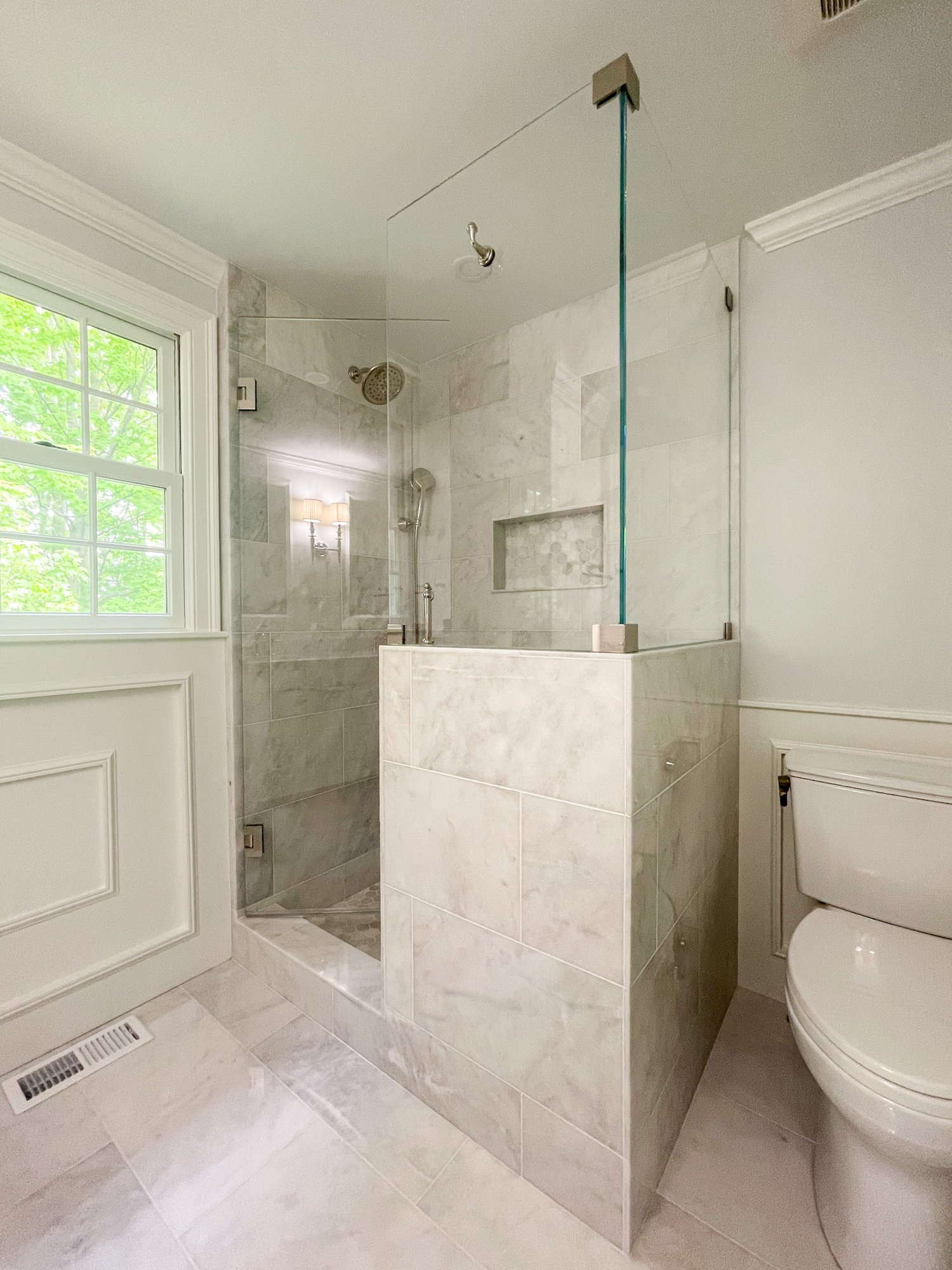 Sawyer-bathroom