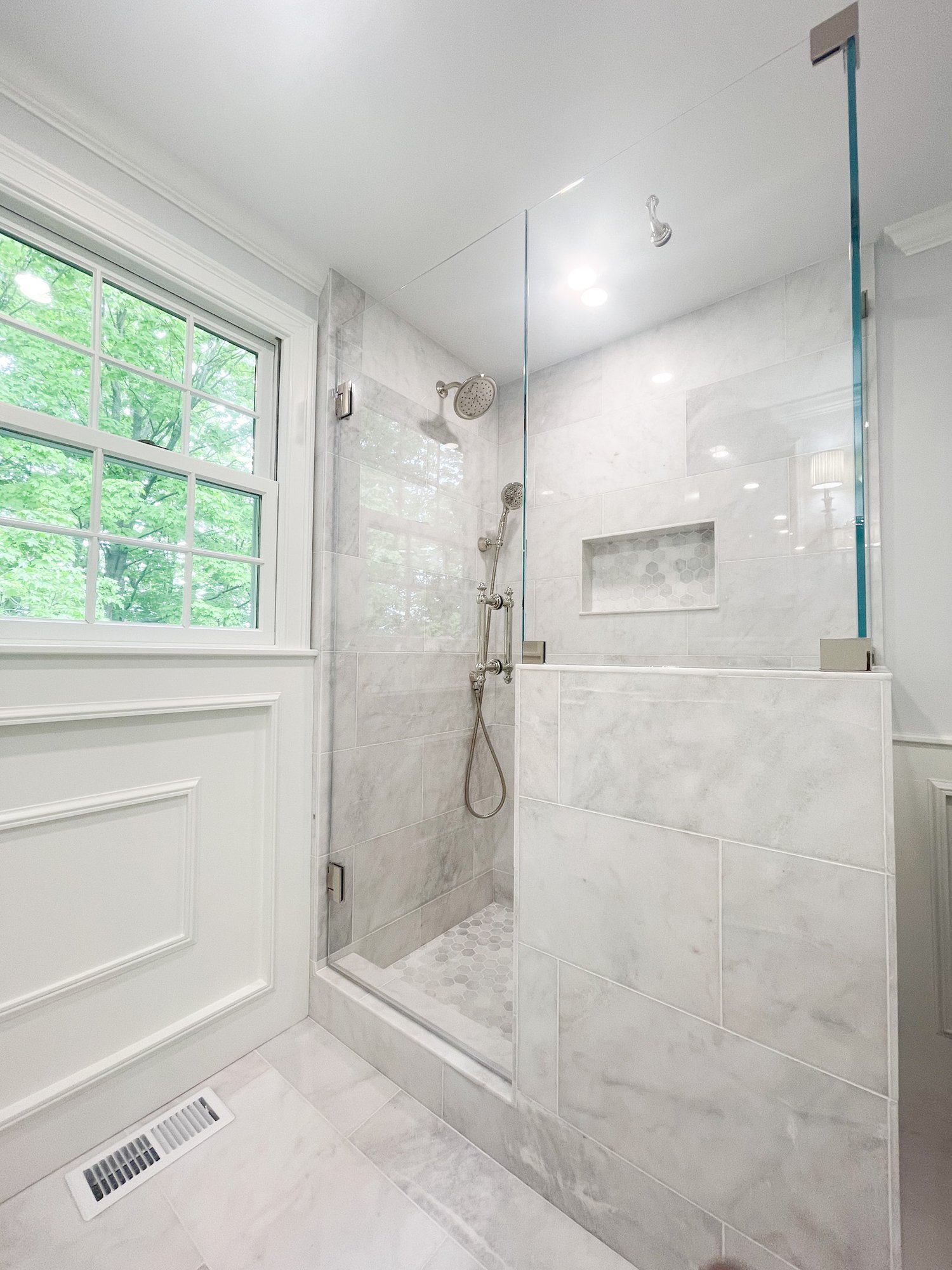 Sawyer-bathroom