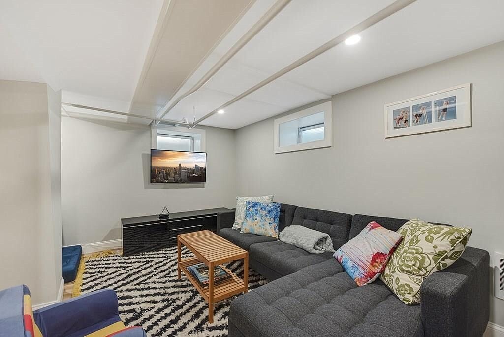 Living-Area