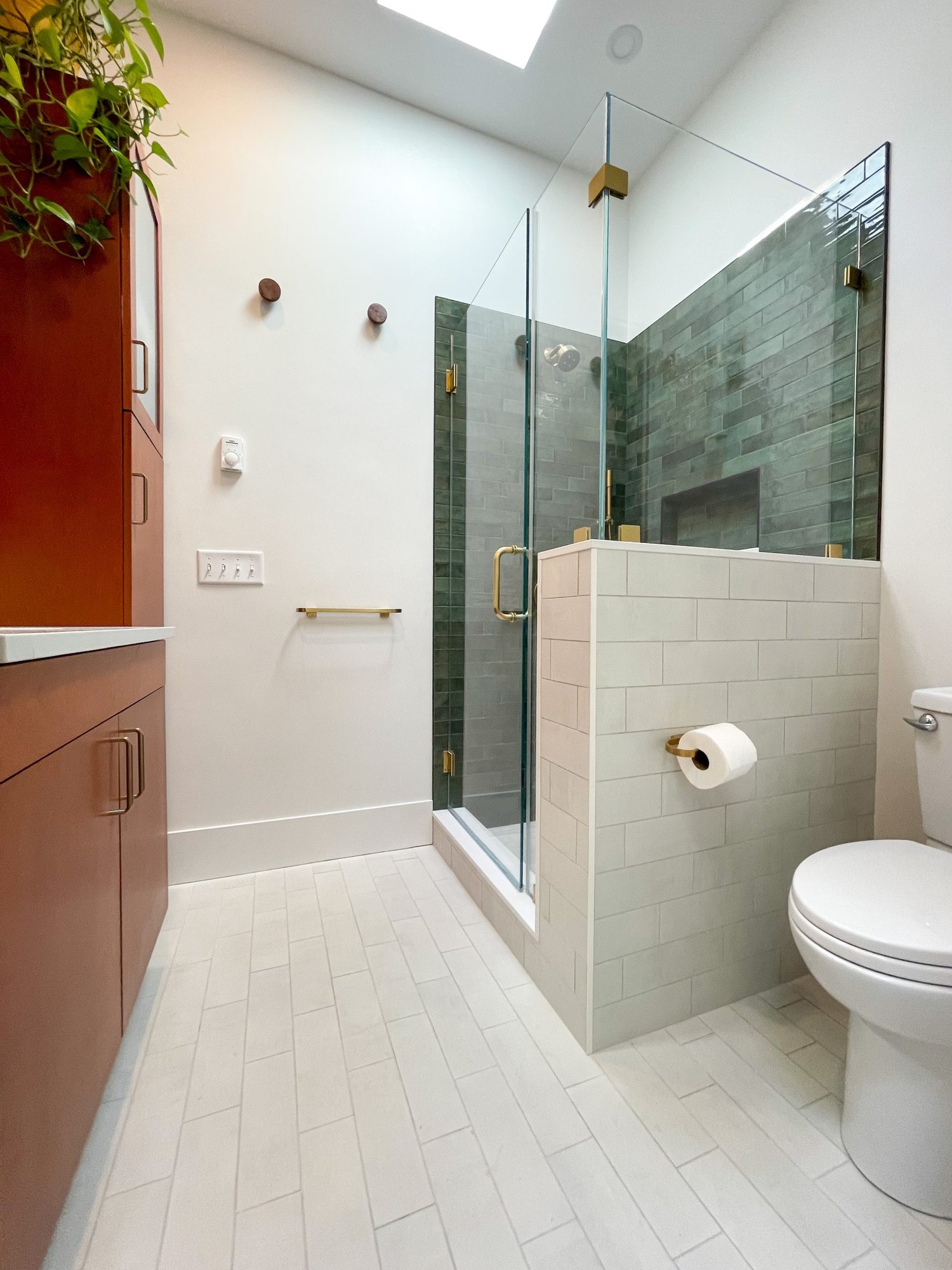 Sawyer-bathroom