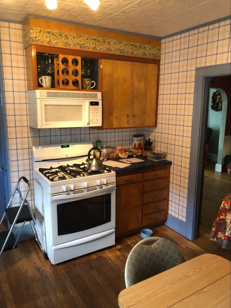 kitchen-before-1-before-after-visualization-north-shore-godfrey-design-build-768x1024