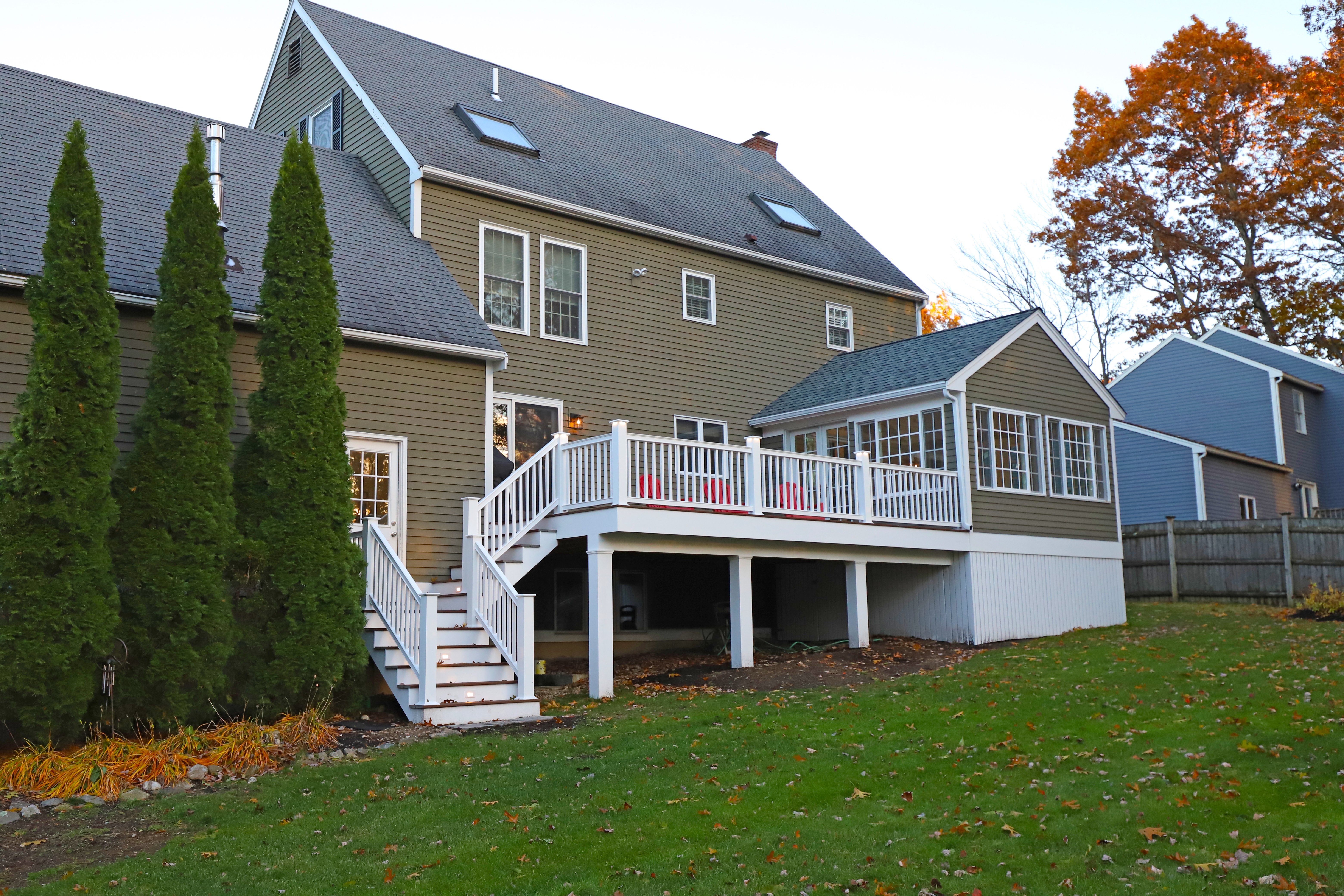 Newburyport-Deck-and-Sunroom