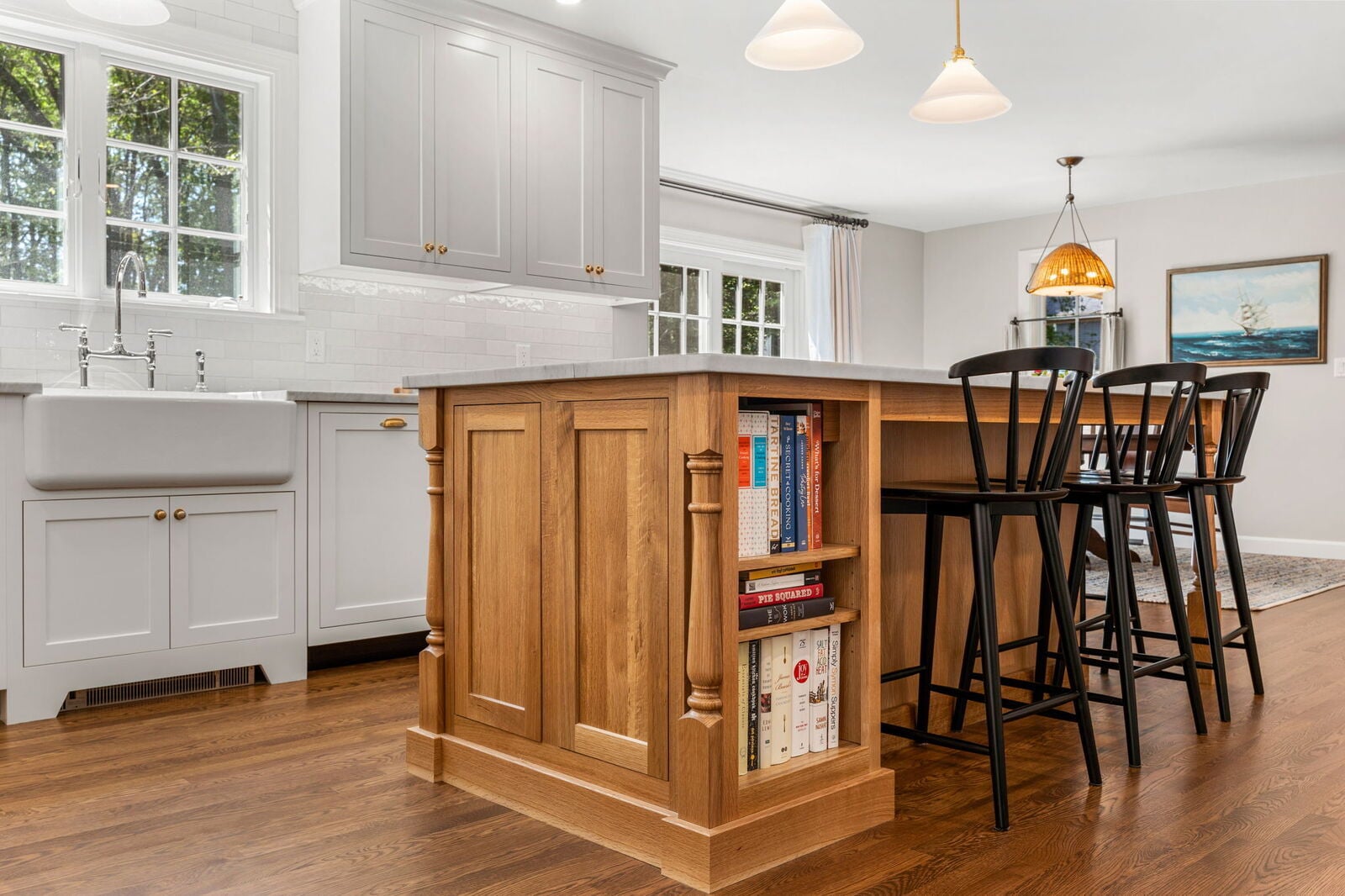 Adding a Kitchen Island: Is an Island or Peninsula Better?